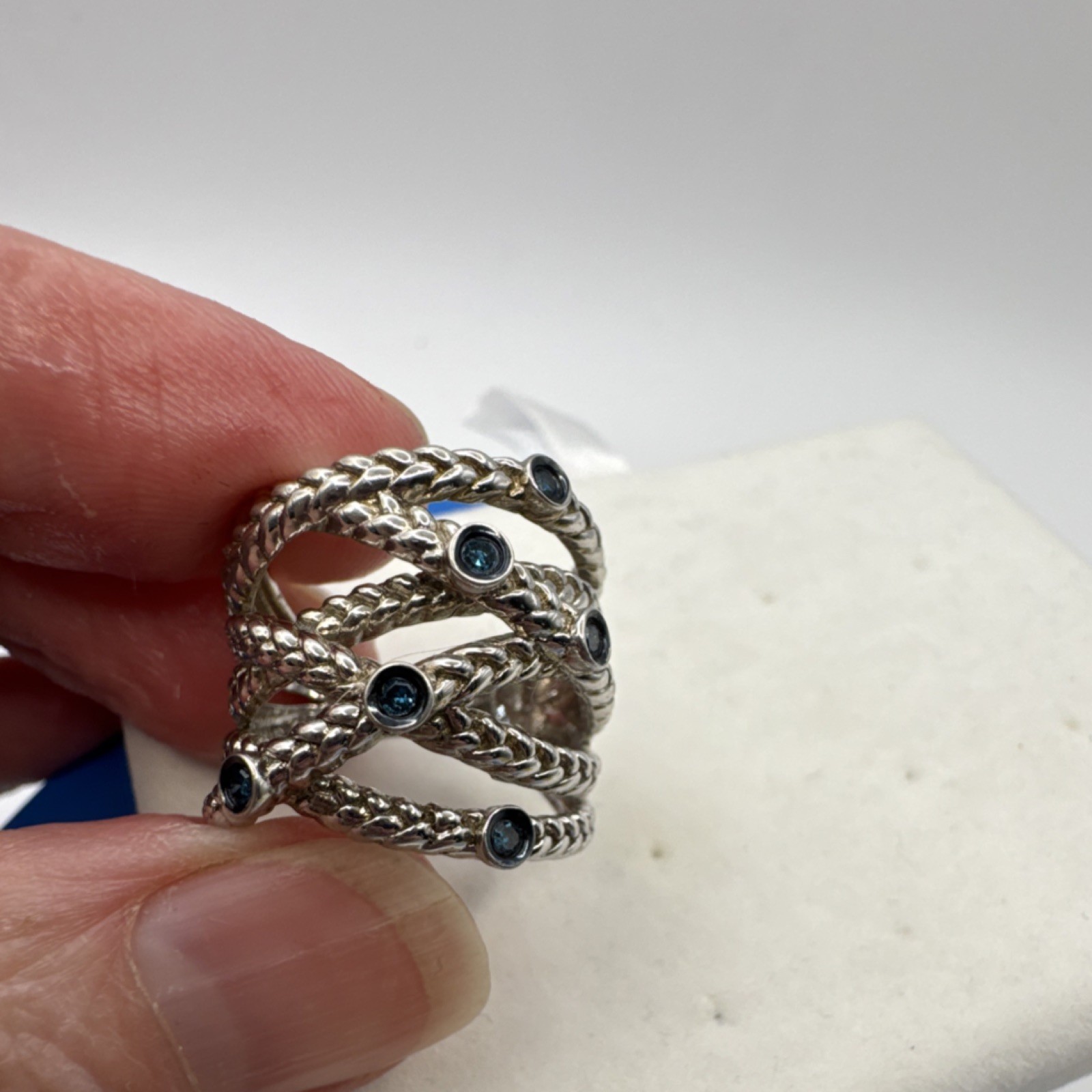 Sterling Silver Crisscross Band Ring with Blue Diamonds Bezel Set Size 6