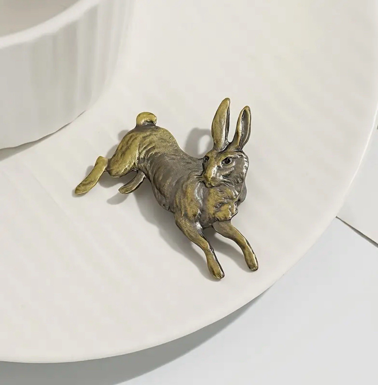 Easter Rabbit Peter Cottontail Bunny Antique Bronze Gold Look Brooch Pin
