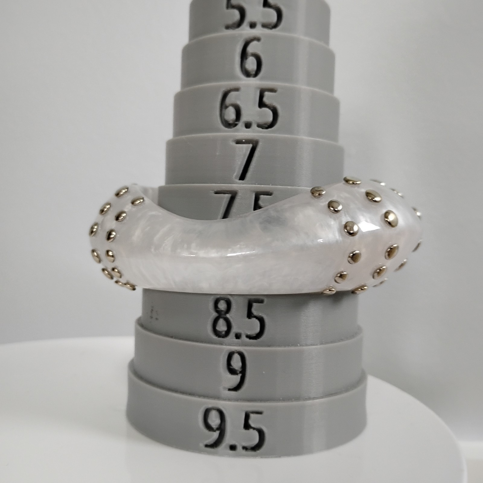 Frosty White Oblong New Studded Bangle Bracelet Sz 8 Asymmetrical Chunky