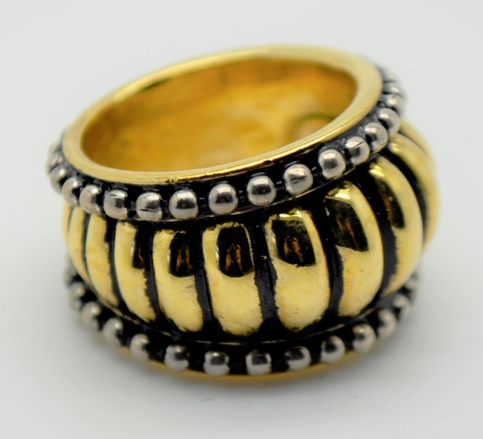 simply unique designer style new two tone Color fashion jewelry ring size :7