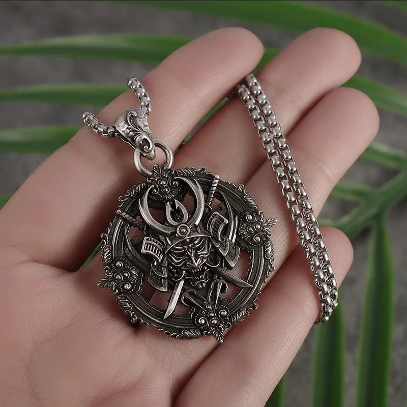 Samurai Devil Jewelry Vintage-Silver Ninja Wisdom Medallion Pendant Necklace