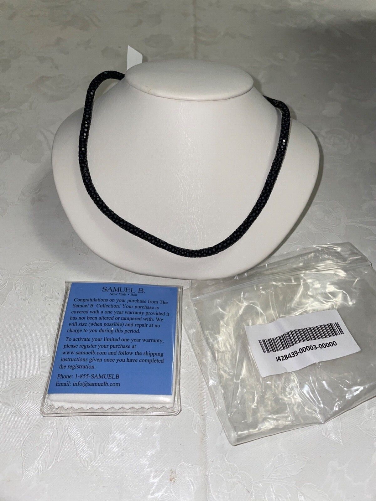 NWT Samuel B Genuine Stingray Leather Necklace Made in Hong Kong New York Bali