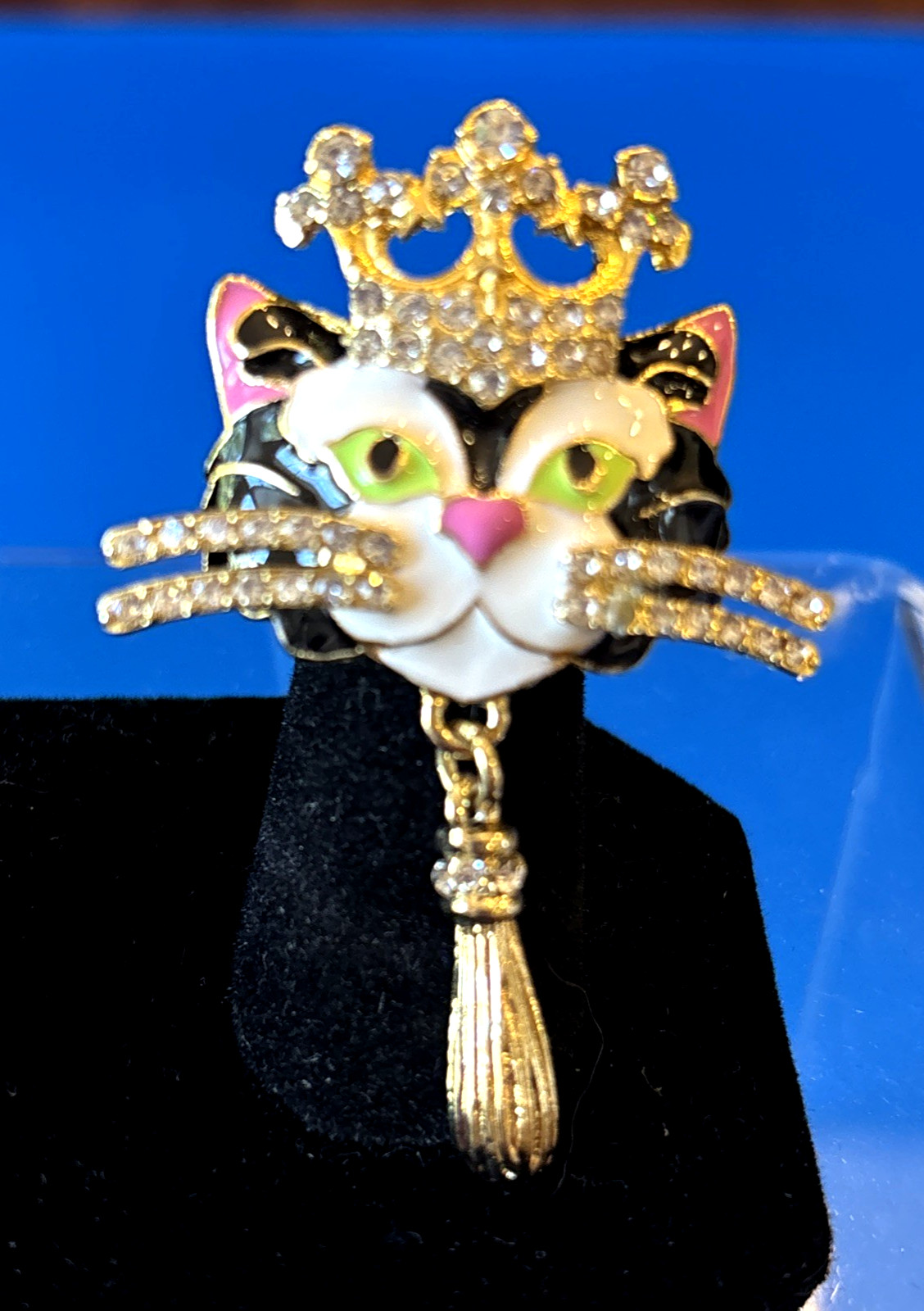 Ritzy Couture Enamel Princess Kitty Rhinestone Crown Ring, Goldtone – Size 8
