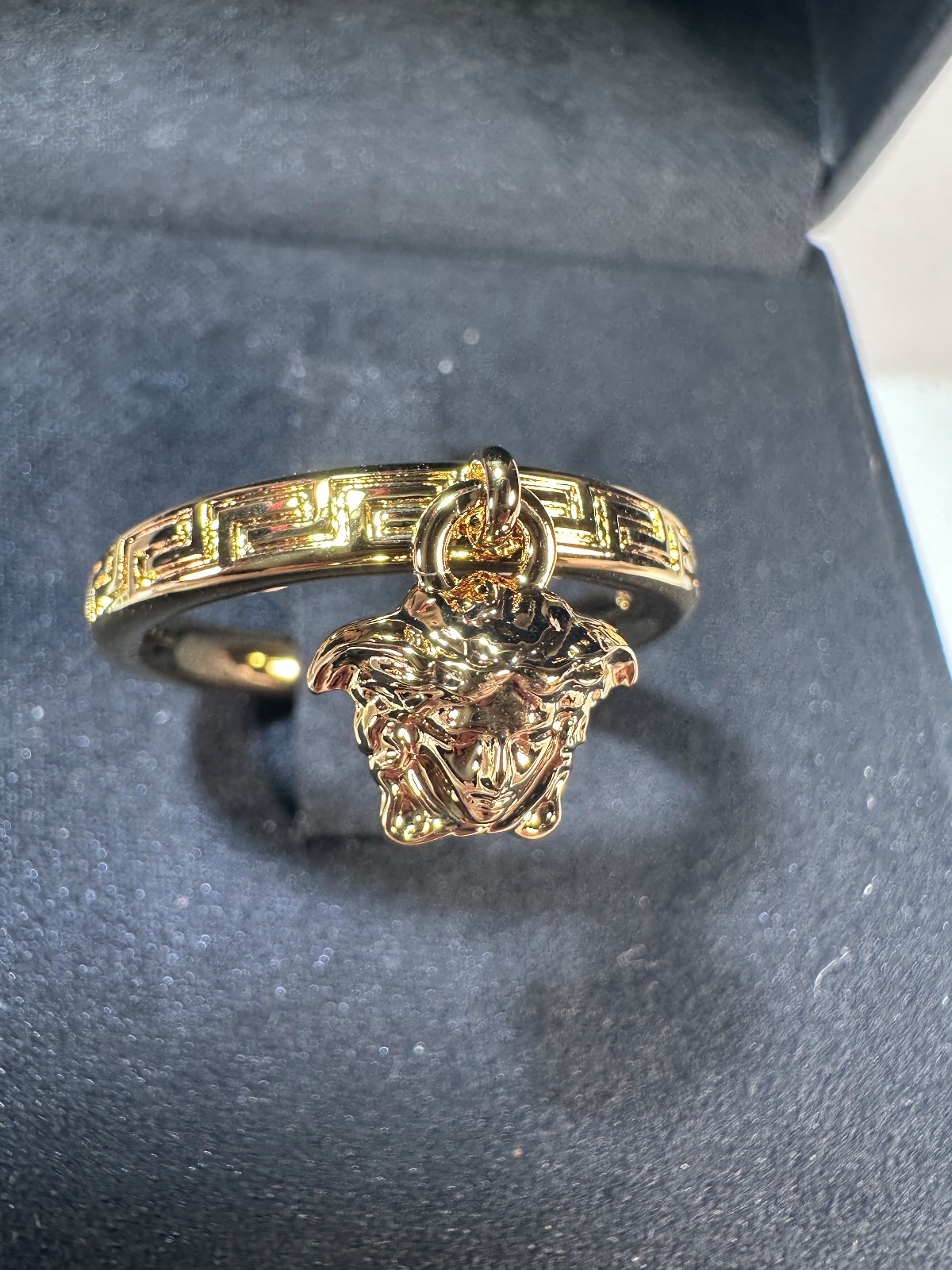 NWT Versace Greca Gold Tone Medusa Charm Ring Light Gold Authentic