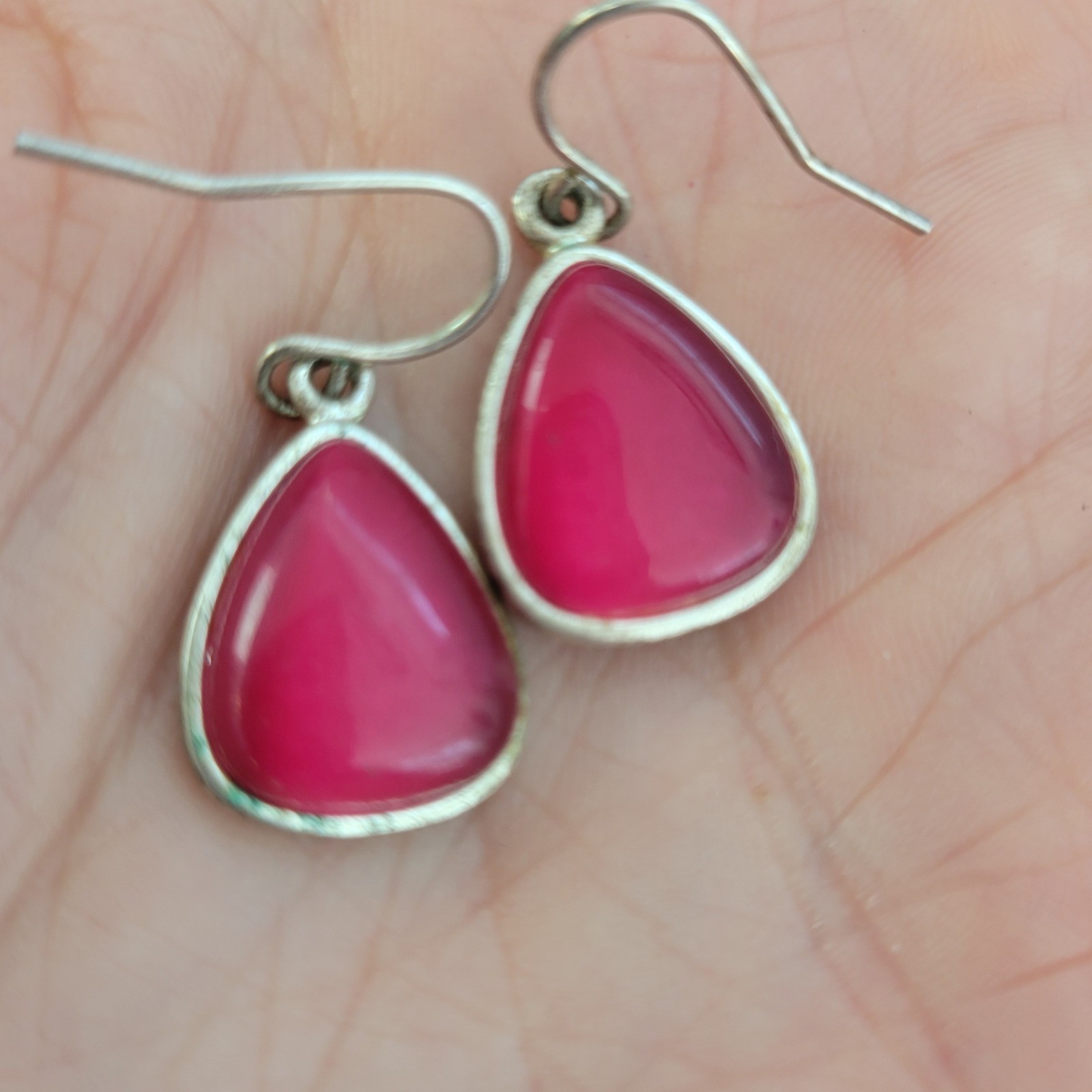 Pink Agate Teardrop Drop Earrings Silver Tone Textured Back Hook Wire 1 Inch