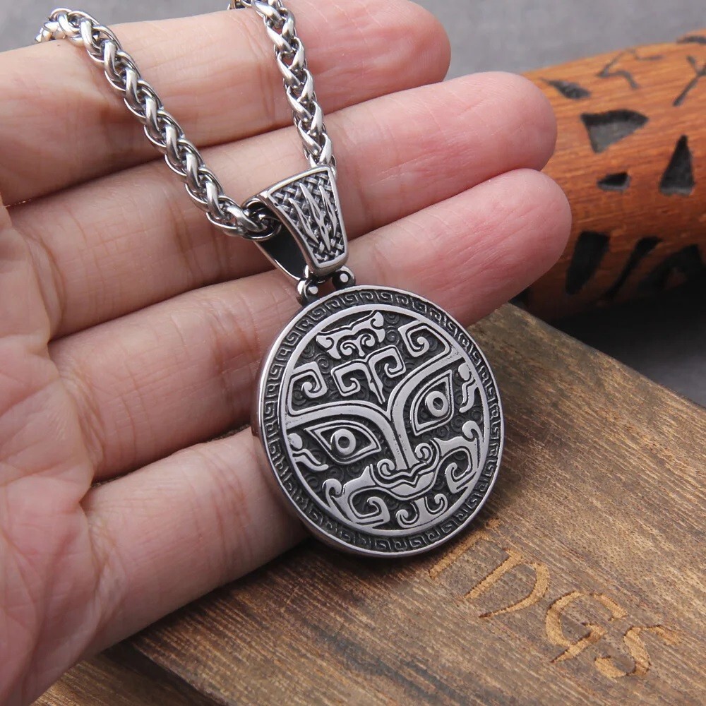 Classic Exquisite Auspicious Dragon Signet Pendant Necklace Viking Amulet Jewelr