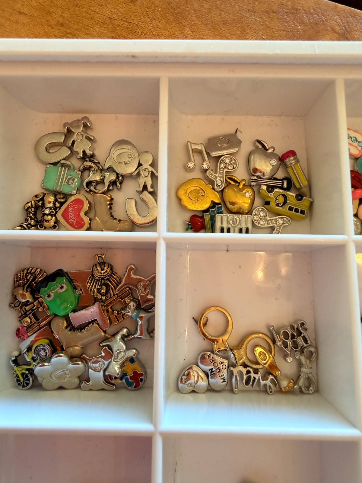 Origami Owl Huge Lot Lockets faces plates charms chains bracelets 300+ pieces