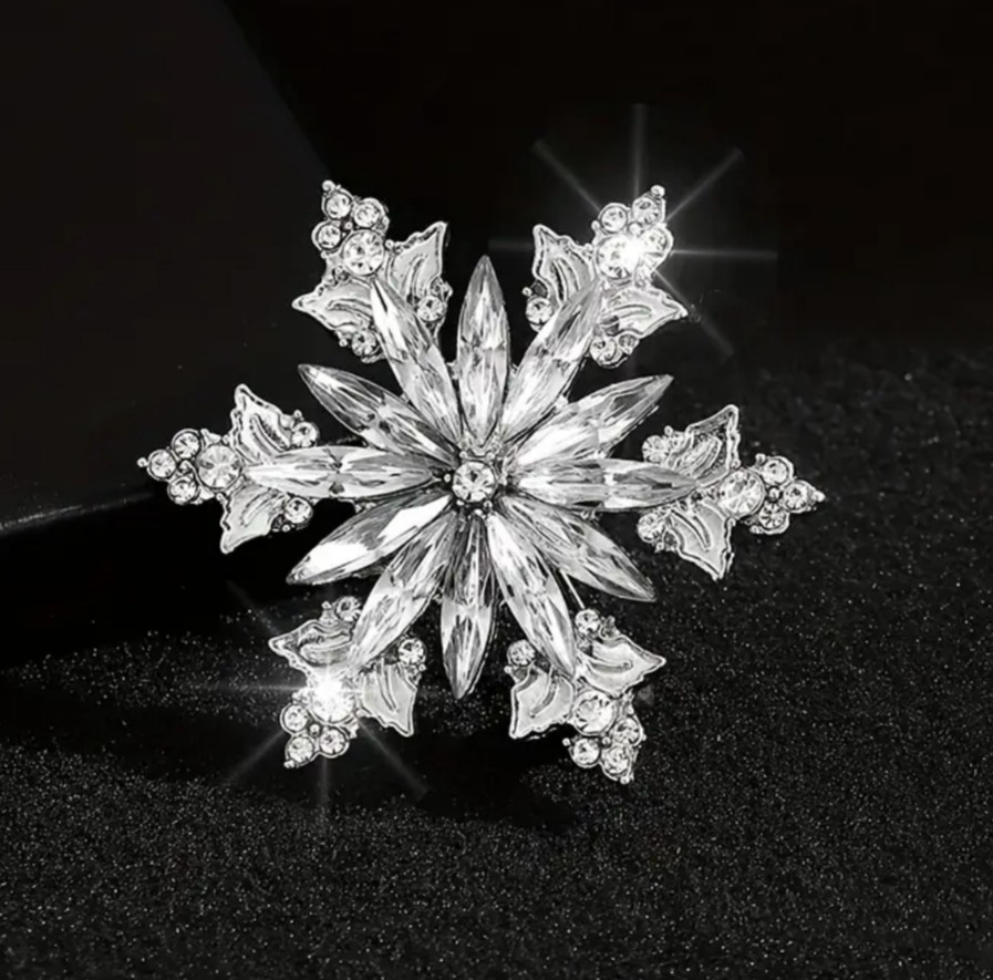 ICE WHITE RHINESTONE SILVER SNOWFLAKE WINTER PIN BROOCH~CHRISTMAS HANUKKAH GIFT