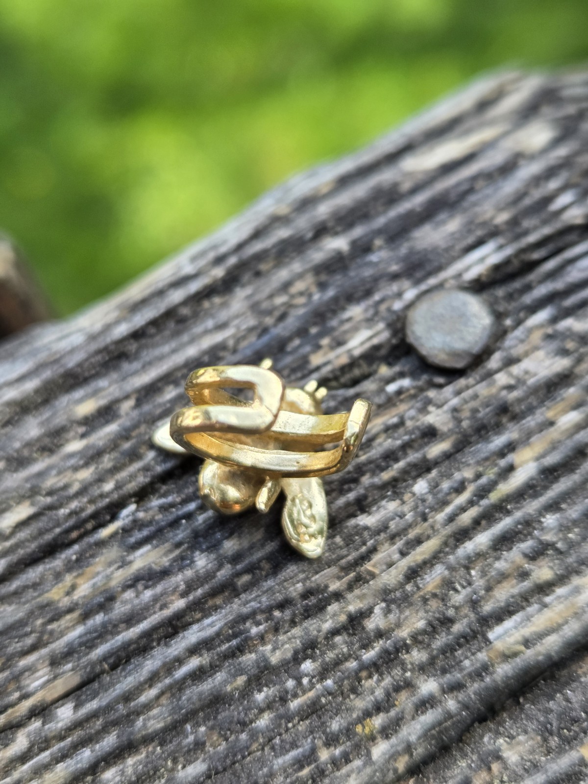 Bumble Bee Ear Cuff Earring Gold Tone Hoop False Piercing Witch Core Whimsy Goth