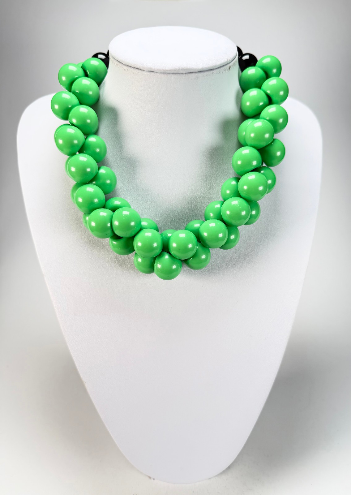 Marion Godart – Grapes “Poignée” Bright Green Large Cluster Resin Necklace