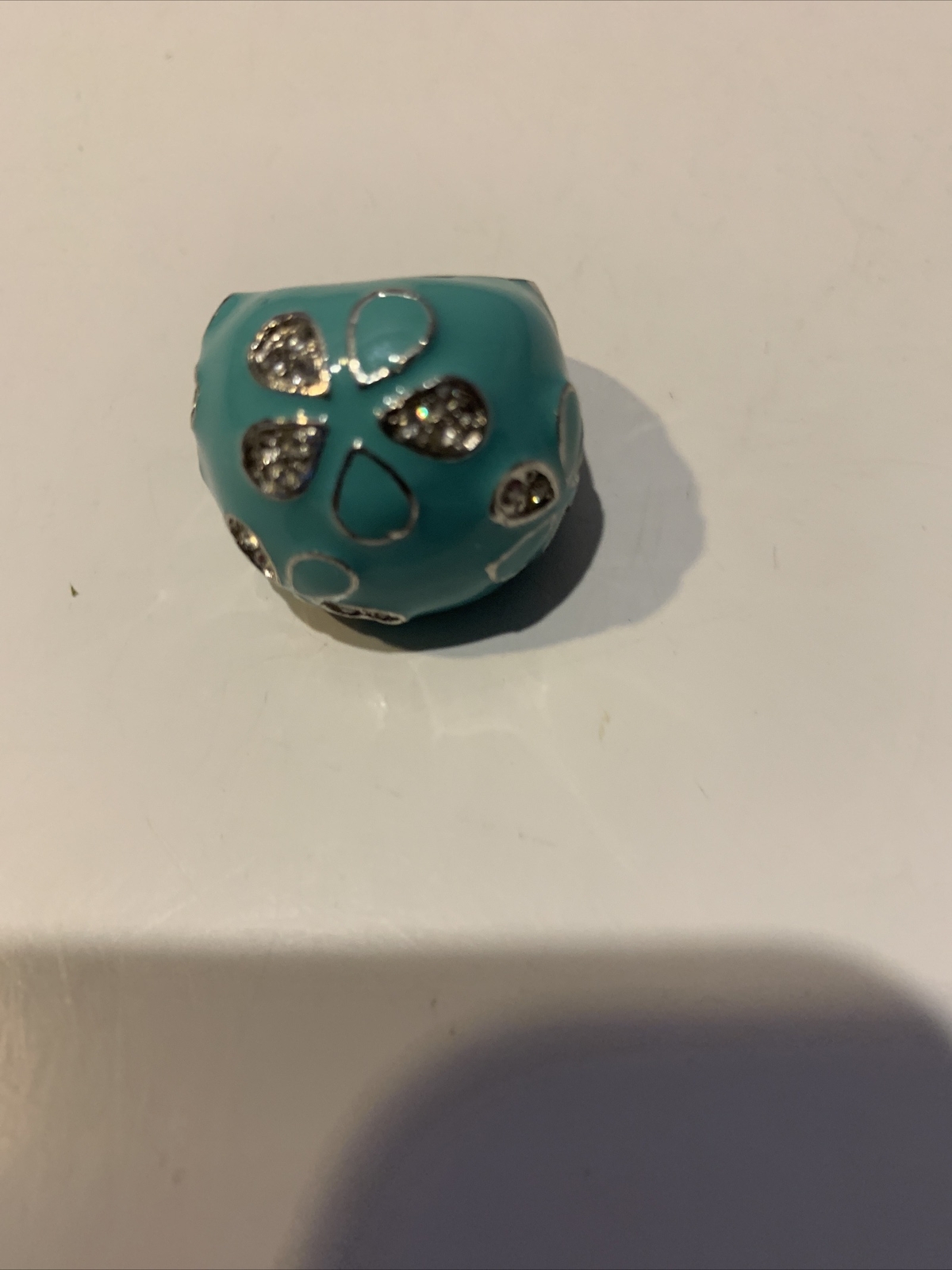SILVER TONE FASHION TURQUOISE COLOR ENAMEL DOME RHINESTONE COCKTAIL RING SZ. 6.5
