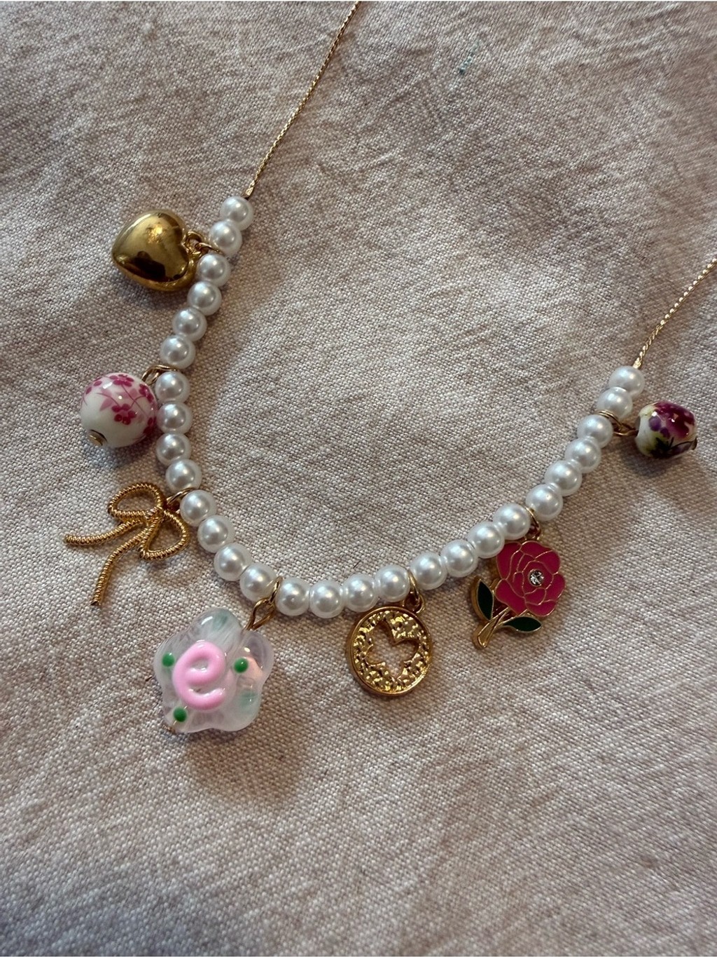 Source Unknown Gold & White Pearl Necklace with Pink Rose and Glass Charm