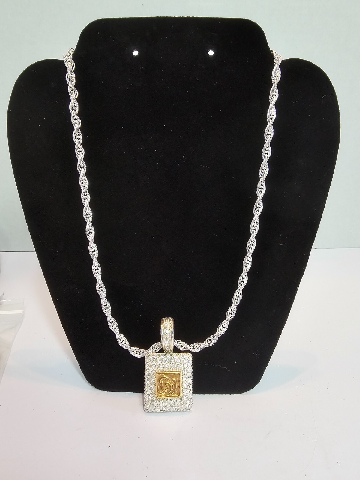 Silver Colored Chain w/ Pendant & Earring Set