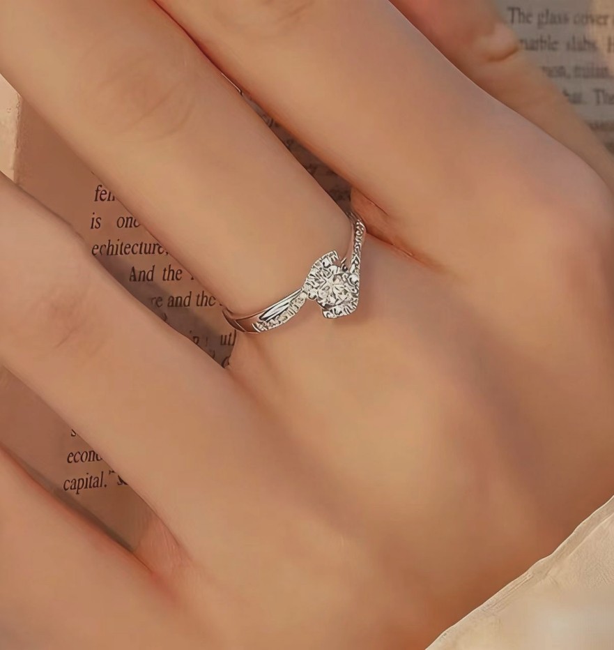 Sparkling Zircon Prong Vortex Twisted Silver Plated Fashion Women’s Open Ring