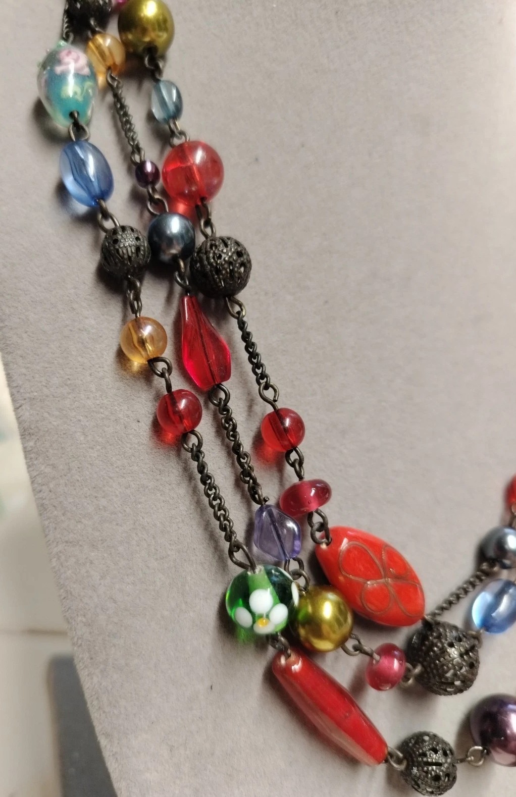 AVON SP Colorful 3 Strand Glass/Acrylic/Metal Beaded Necklace Bronze Tone Flower