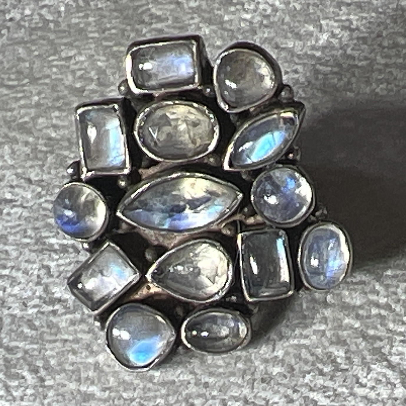 925 Sterling Silver Blue Moonstone Cluster Cocktail size 9 12 g. Very Blue.
