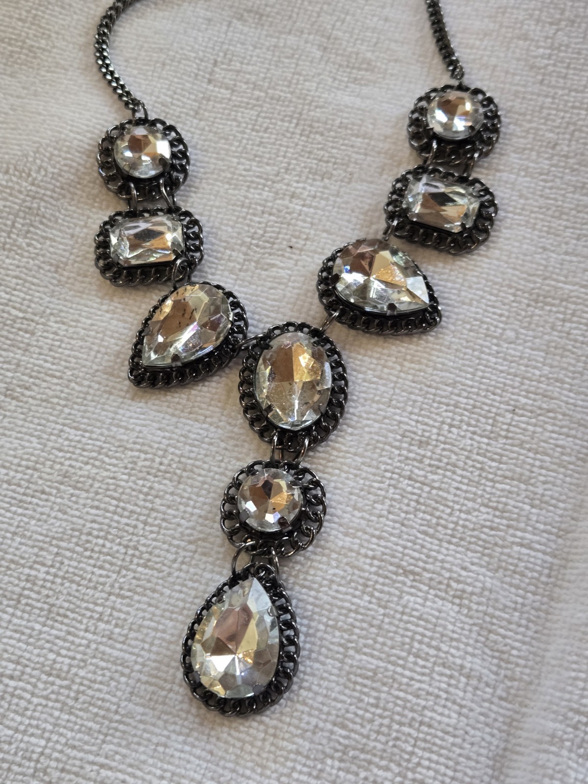 Aldo Statement Necklace ~ Retro Classic Black Metal w Large Arcrylic Rhinestone