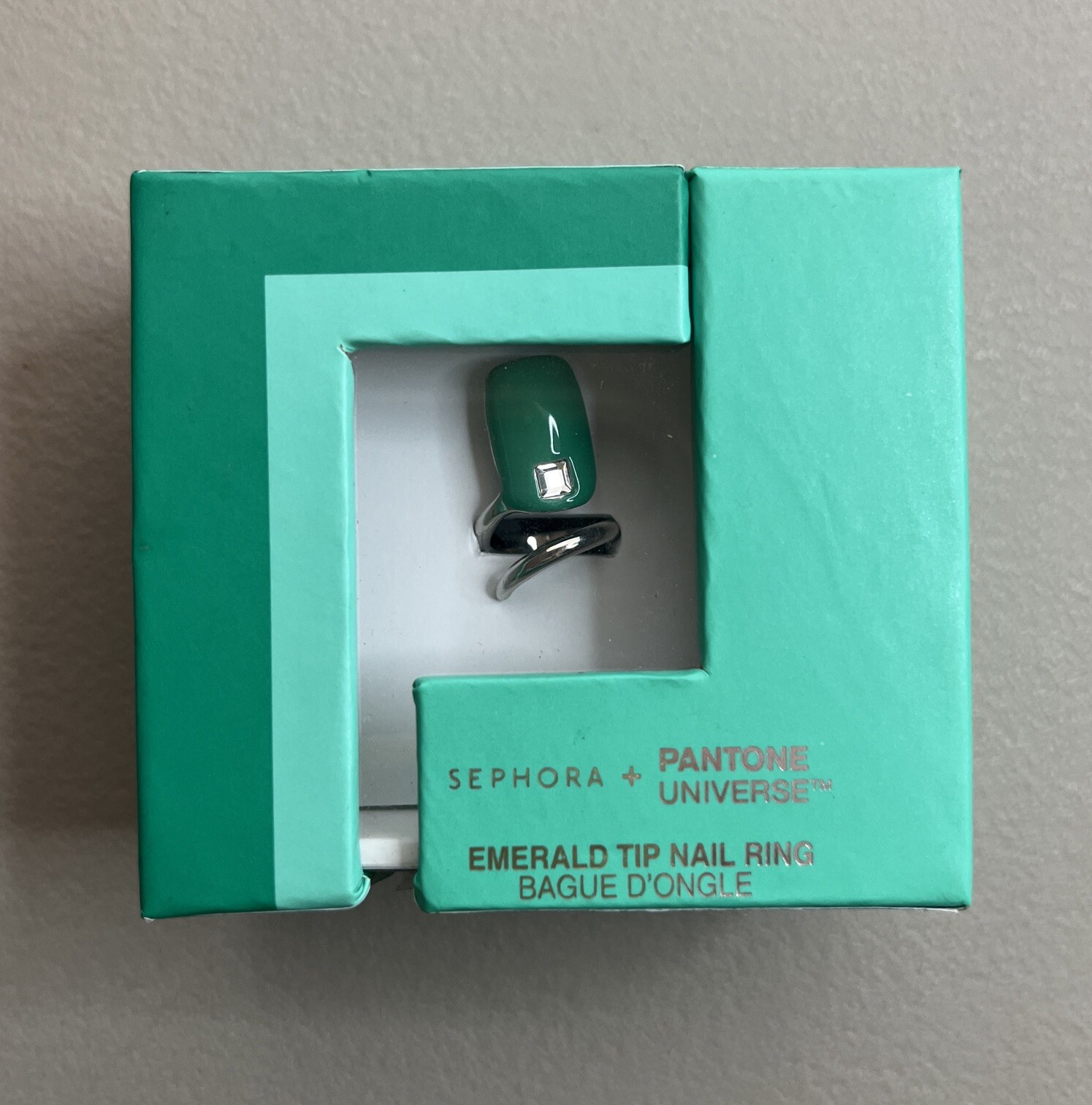 Sephora + Pantone Universe Emerald Tip Nail Ring