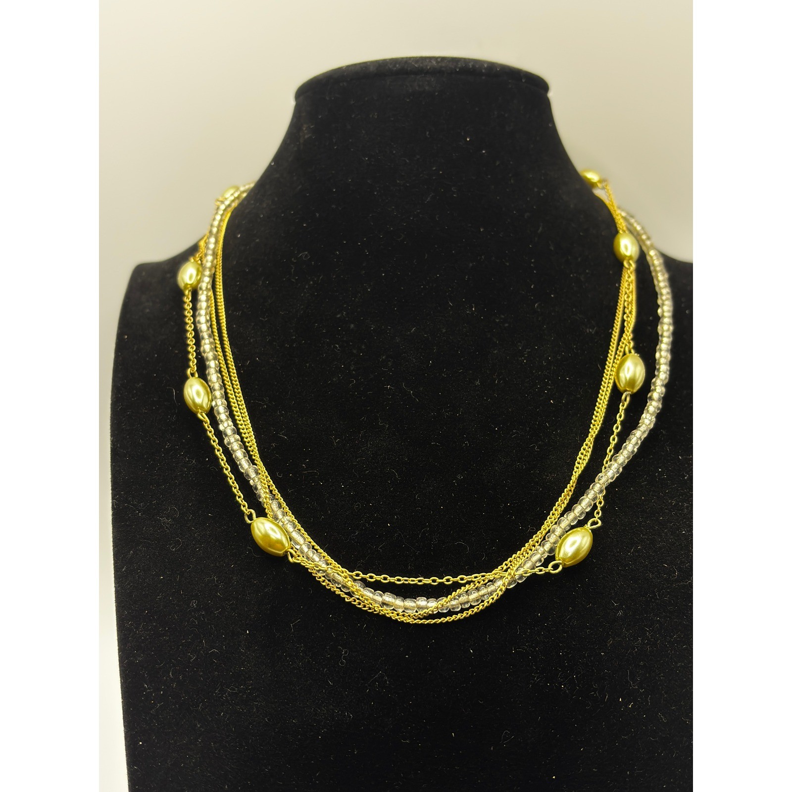 Unbranded Jewelry Set Womens 15in Olive Green Faux Pearl Necklace and Brooch