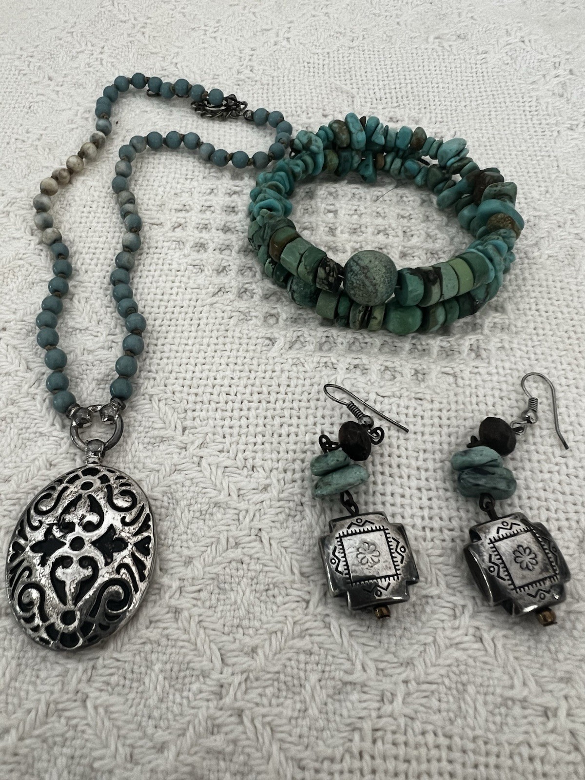 Southwestern Turquoise Howlite Necklace, Bracelet, & Earrings Set