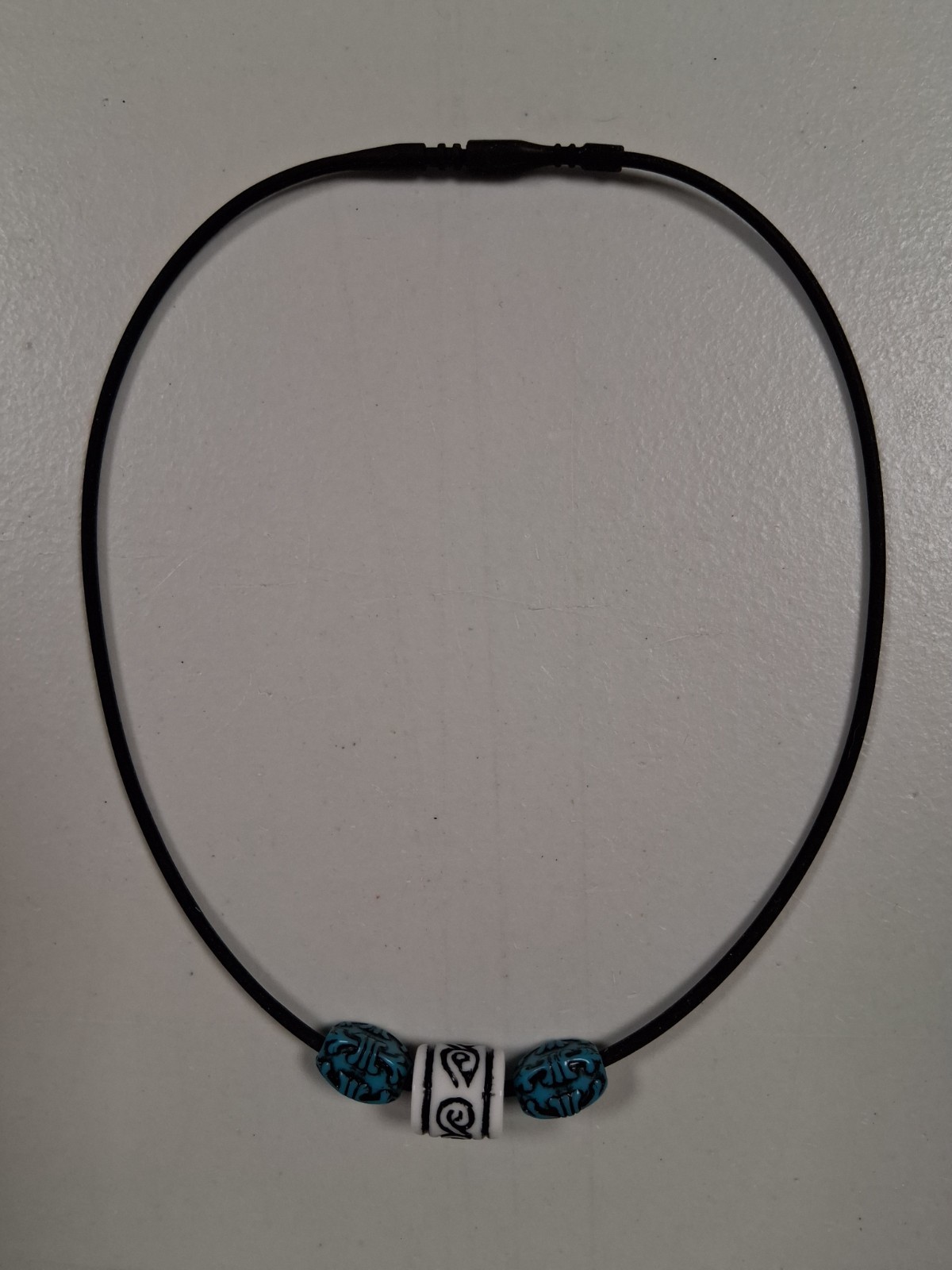 Necklace Colliers, Black, White, Blue