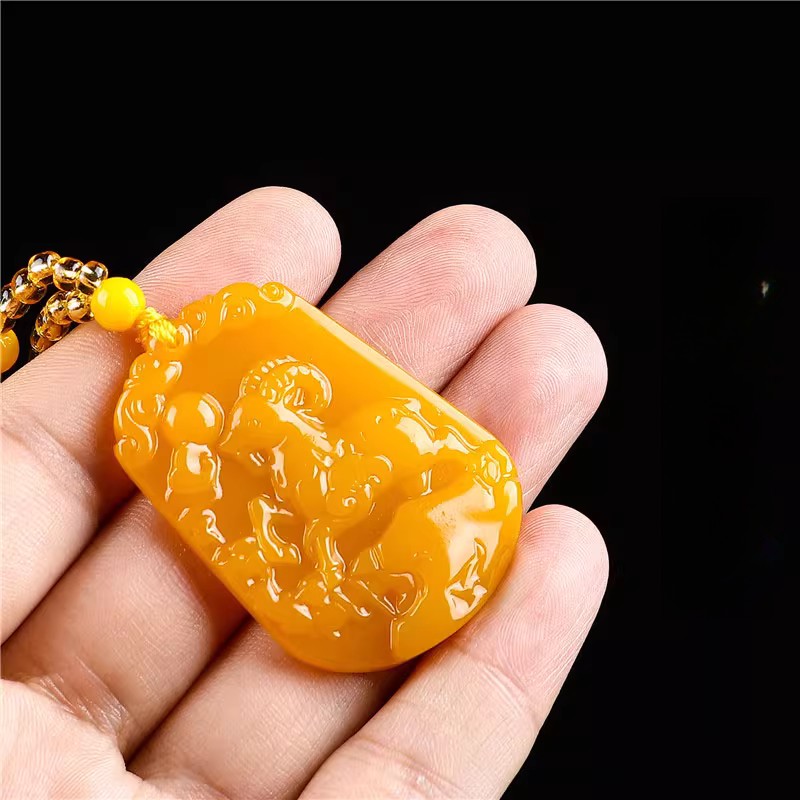 4.8cm Chinese Retro Huanglong Jade Twelve Chinese Zodiac Signs Pendant Necklace