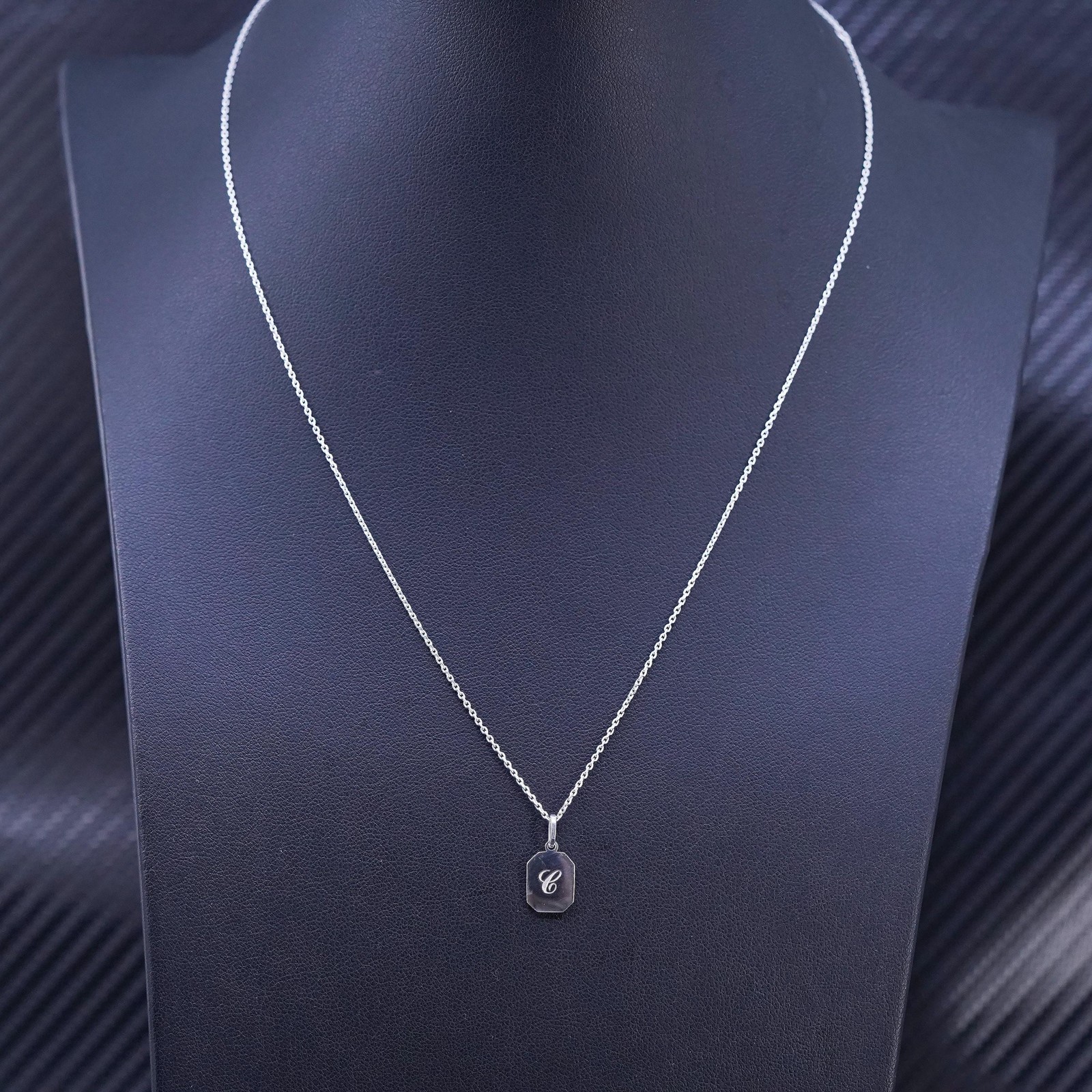 16+2”, vintage Italian sterling silver 925 circle necklace letter E tag pendant