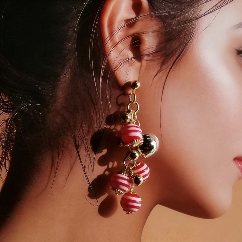 Women’s Fashionable Round Pendant Tassel Earrings Exquisite Ear Studs