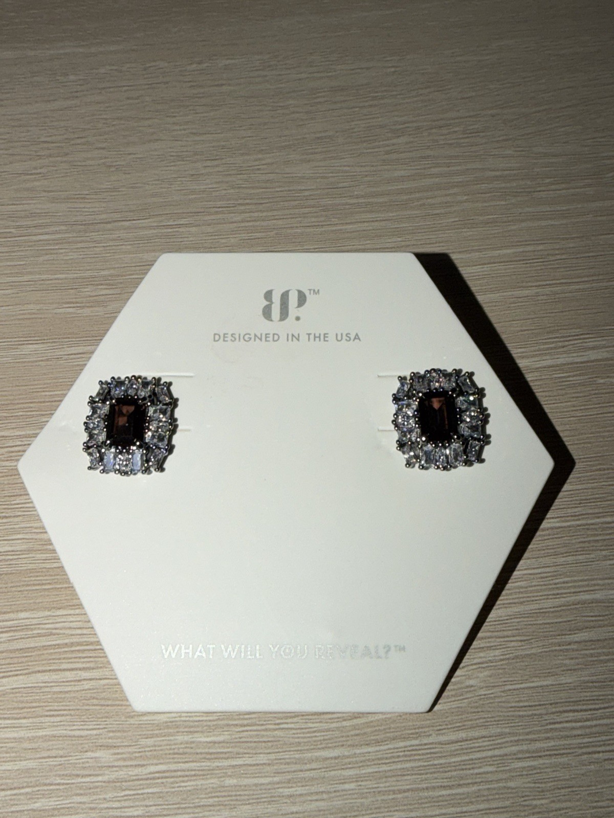 Ring Bomb Party Stud Earrings Simulated Brown CZ Rectangle Butterfly ER55049