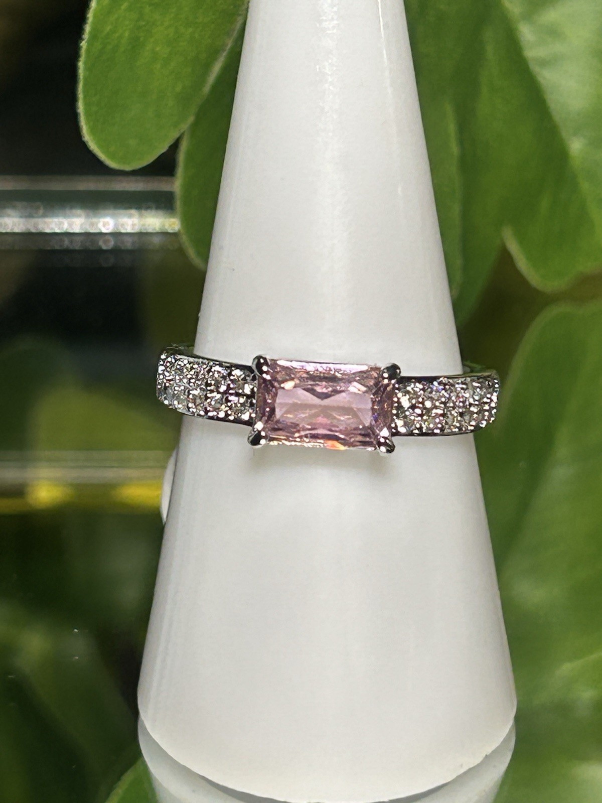 Bomb Party Ring 💍 Size 8 RG37038 “I’ve Found My Passion” 🌸 Original Collection