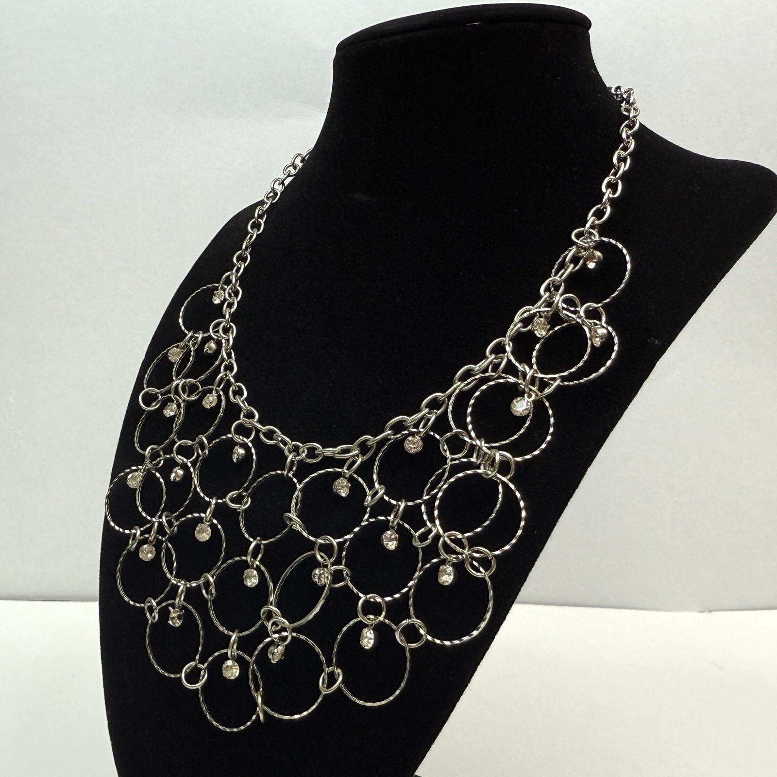 Chain Link Statement Bib Necklace Silver Circle Rhinestone Accent Jewelry 10 in