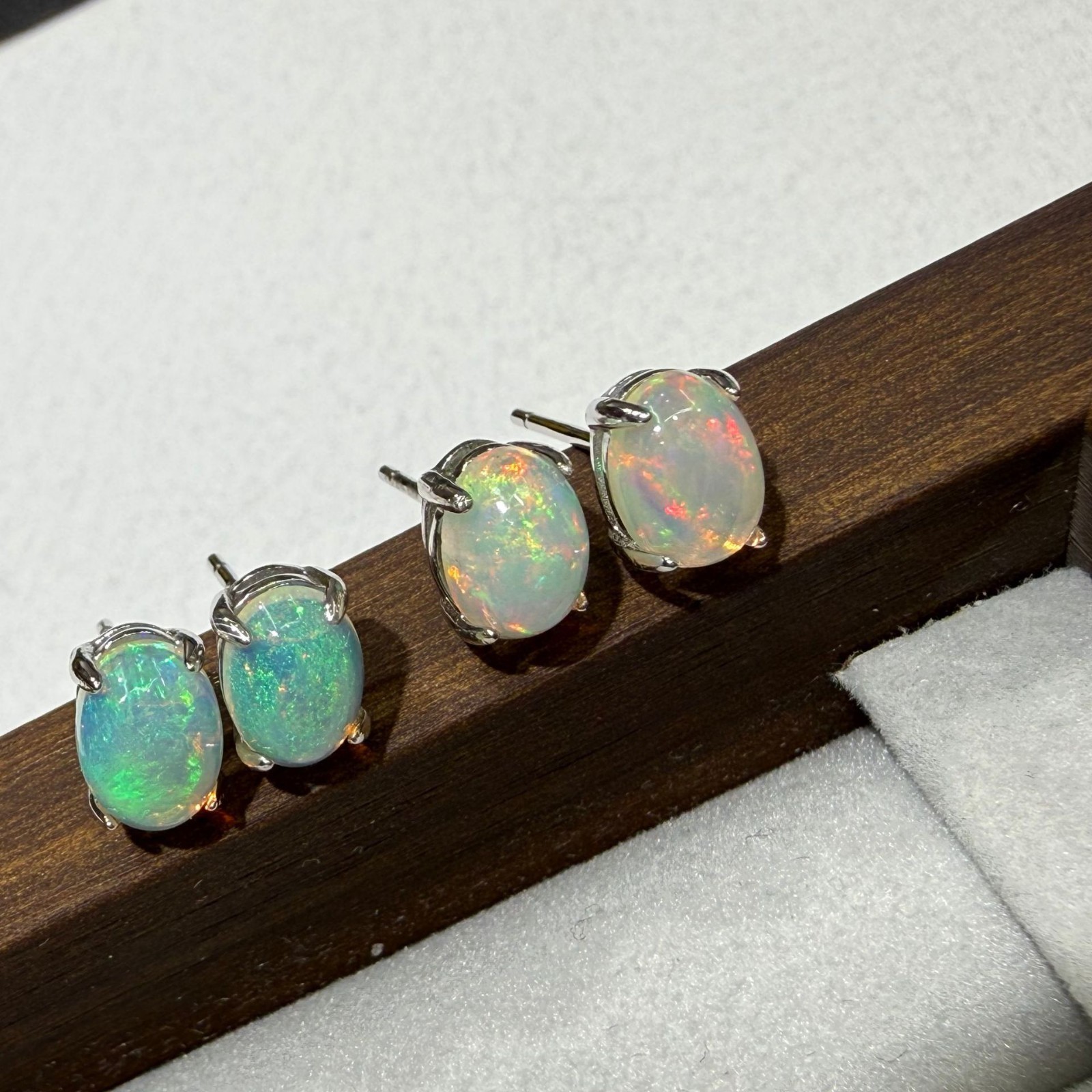 Women Girl Fashion 925 Silver Post Oval Fire Opal Stud Earrings 4x6mm Gift PE19