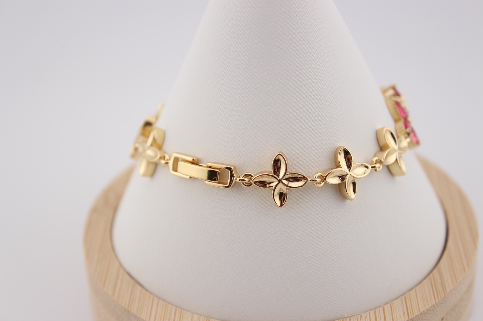 Lot 3 gold plate stainless steel and glass bracelets 7.25-7.75″ extenders includ