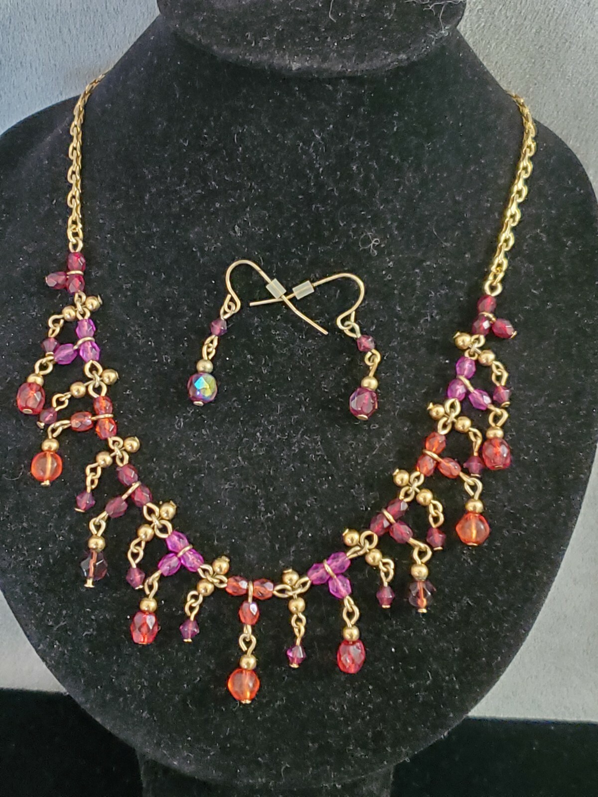 2004 Avon Orange & Pink Beaded Necklace Set WITH BOX
