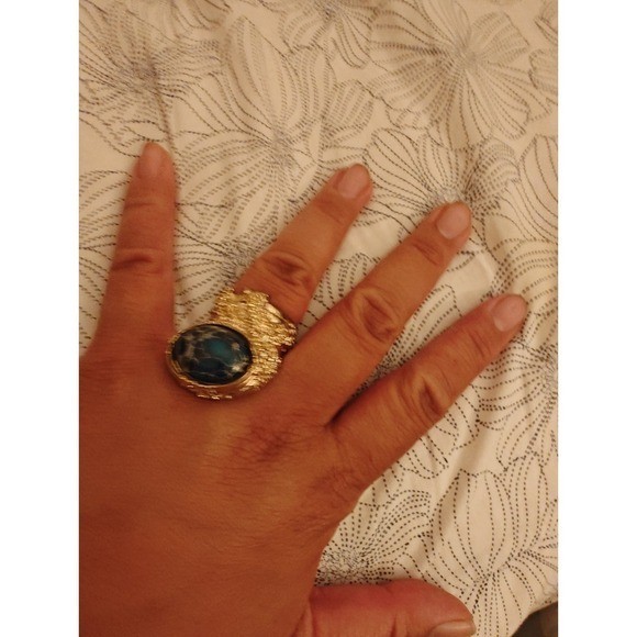 Ring Blue Cabochon Gold Tone Textured Statement Arty Style Celebrity Favorite
