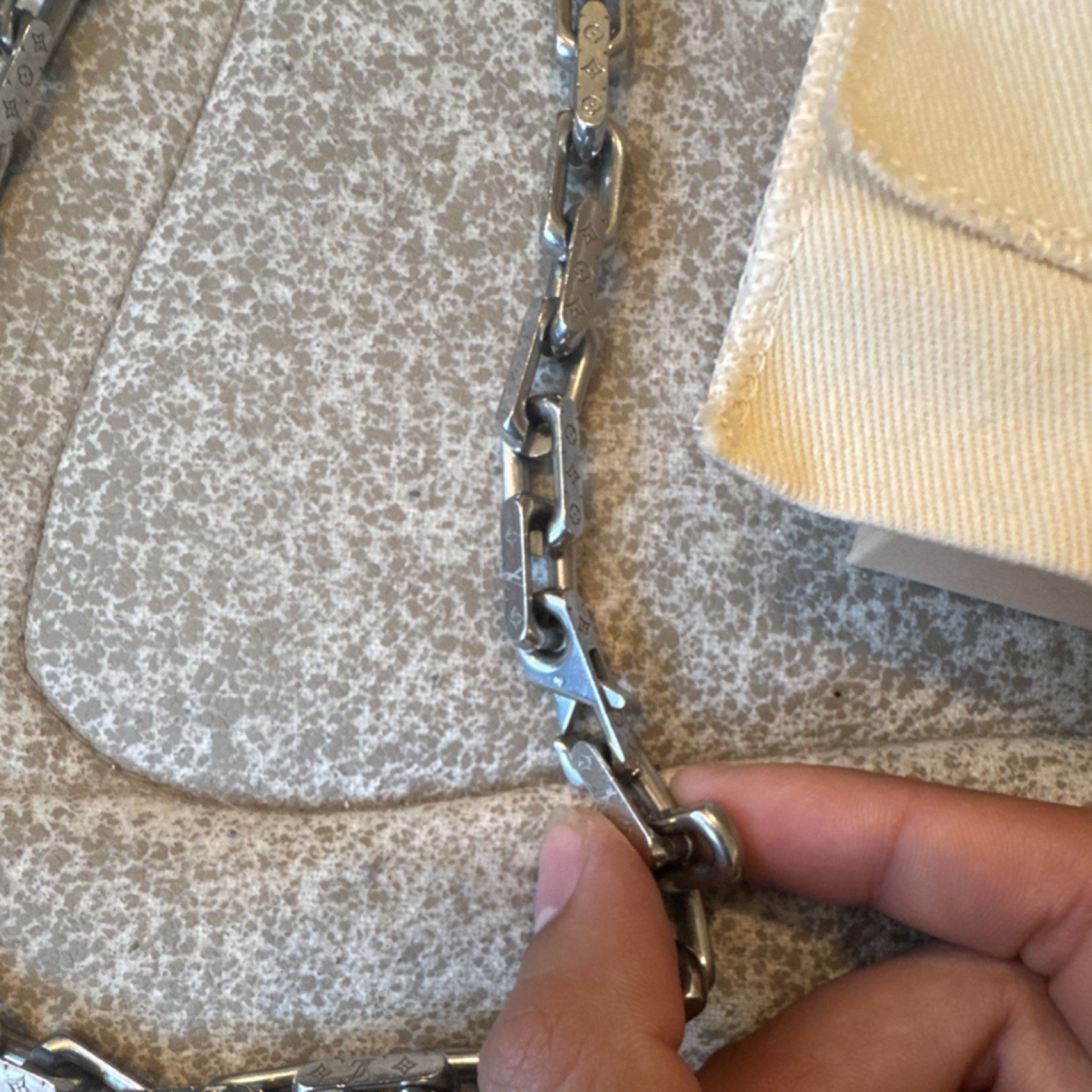 Louis Vuitton monogram Chain Necklace with Box & Receipt