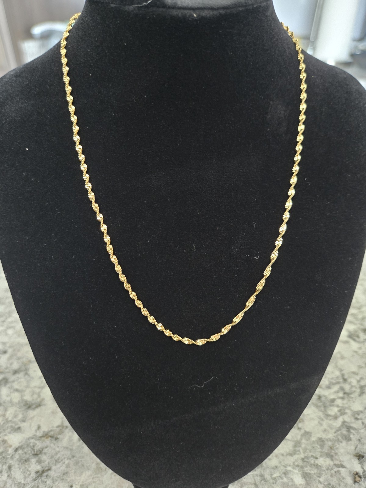 18 Carat Gold Plated Waterproof 16″ Necklace New