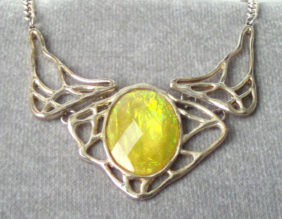 Angel Wing Yellow Faceted Pendant Necklace