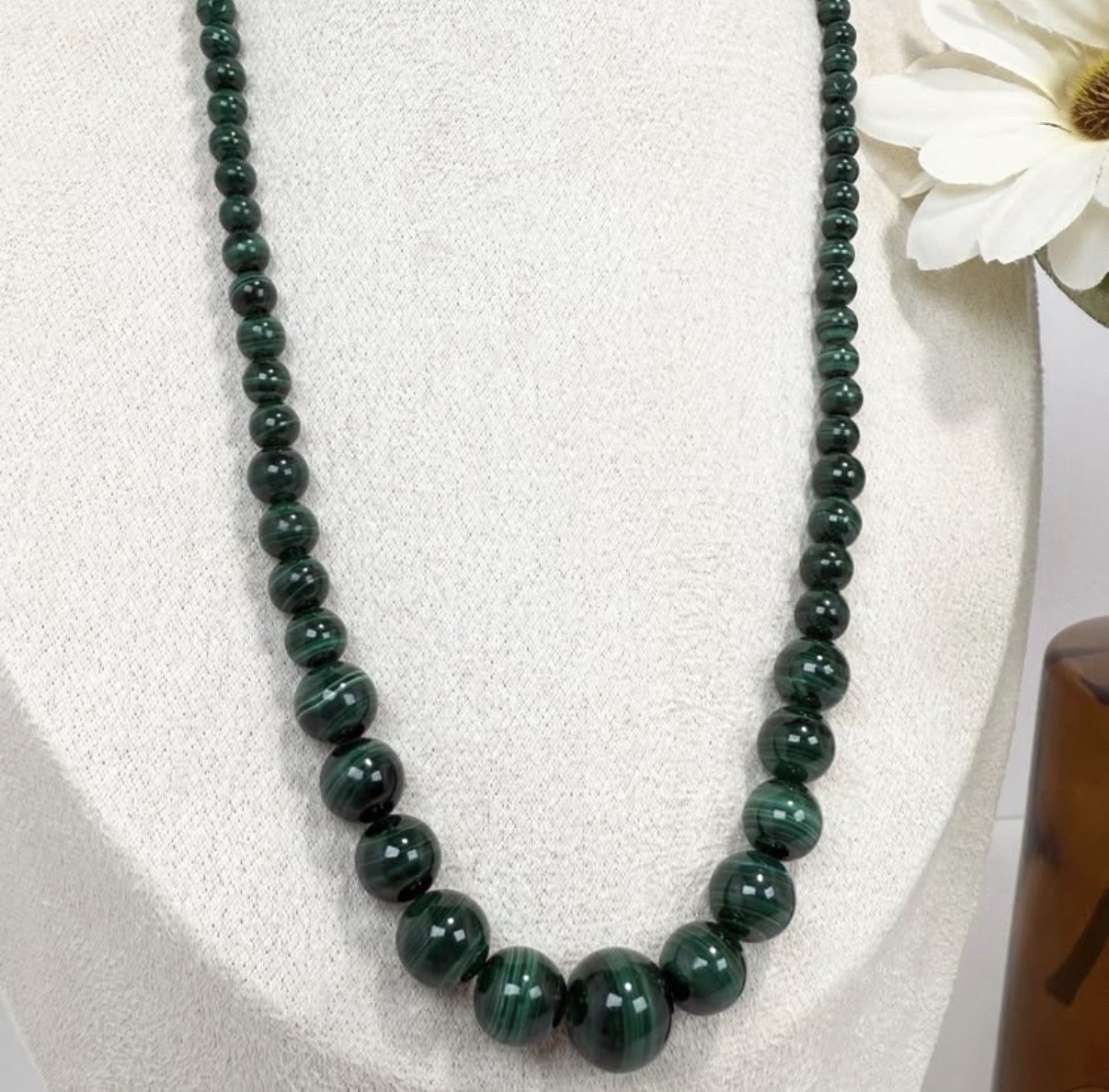 Malachite 19IN Twist Closure Bead Necklace 5-12.4MM