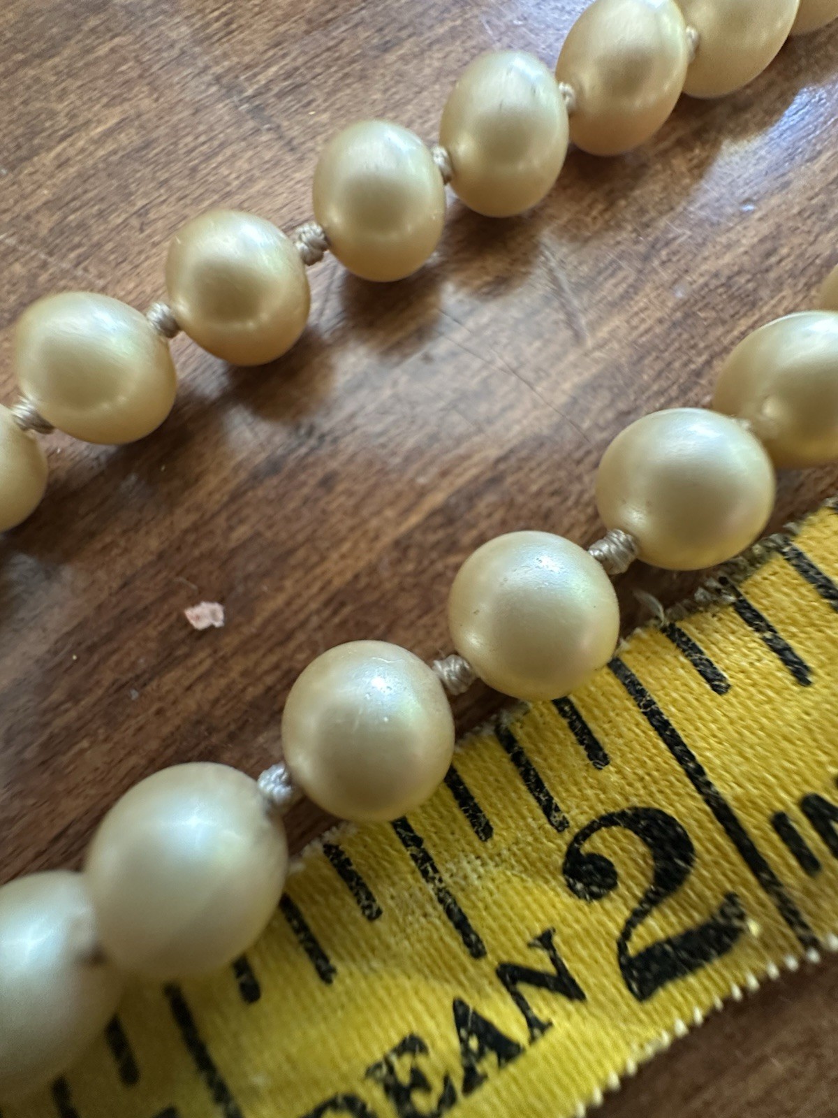Cream Round Simulated Pearl Beaded Strand Ball/Bead Chain Necklace Screw Clasp