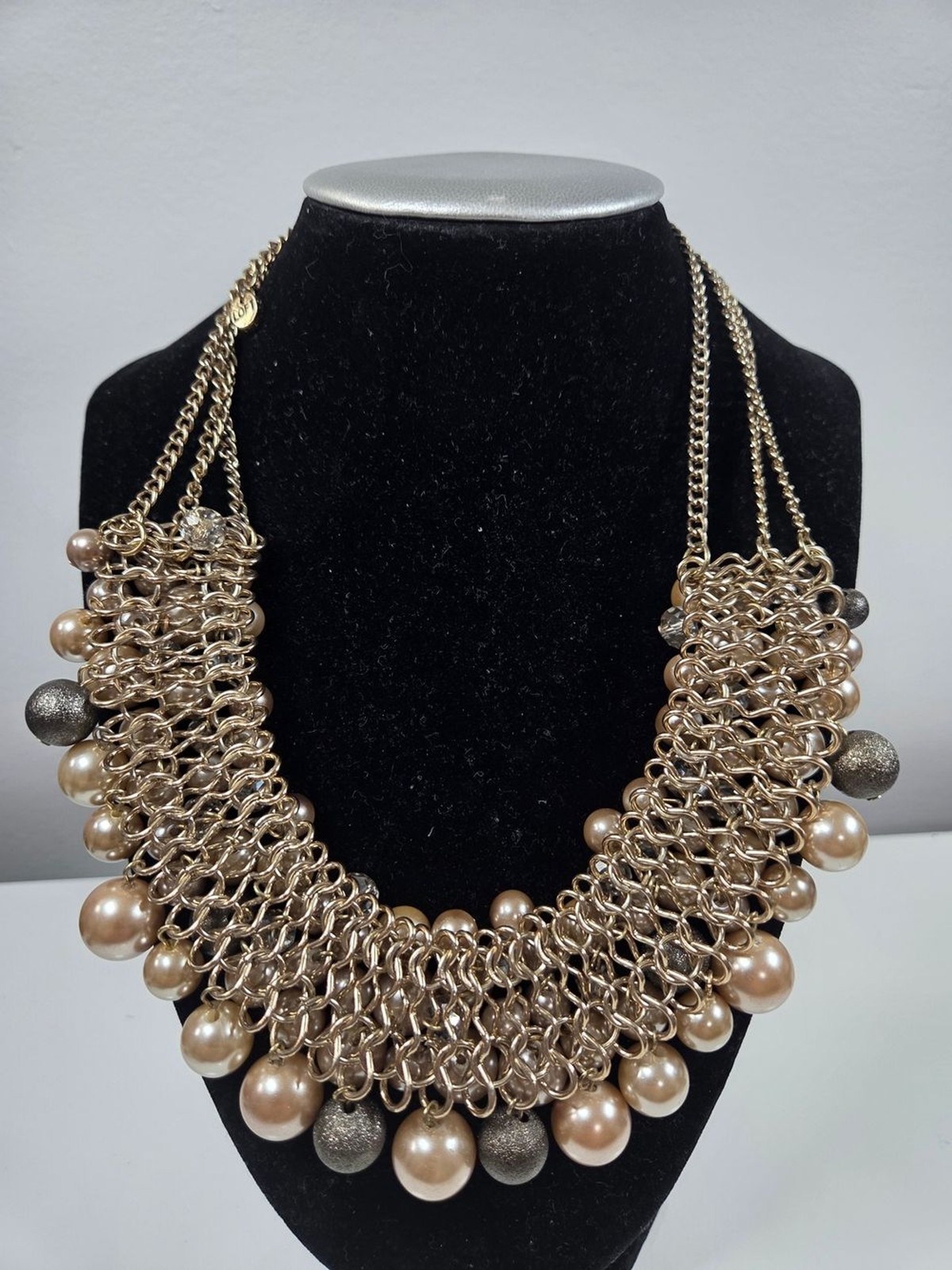 LOFT Chunky Faux Pearl & Chain Cluster Statement Bib Necklace Gold Tone