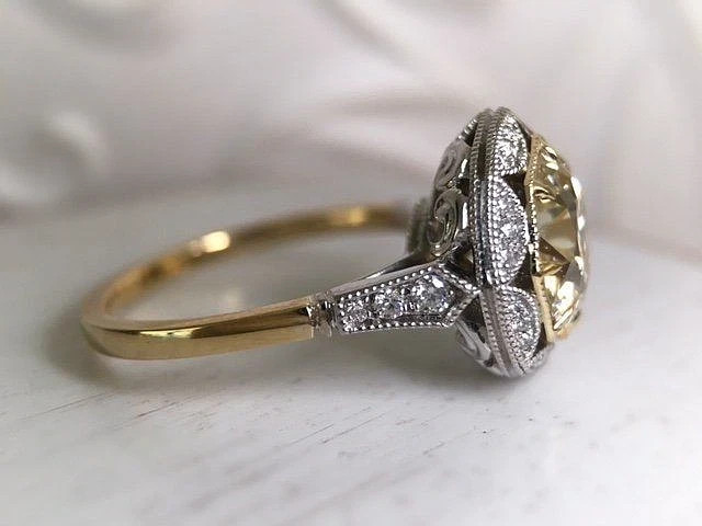 3ct Cubic Zirconia engagment ring 14k gold plated 925 silver