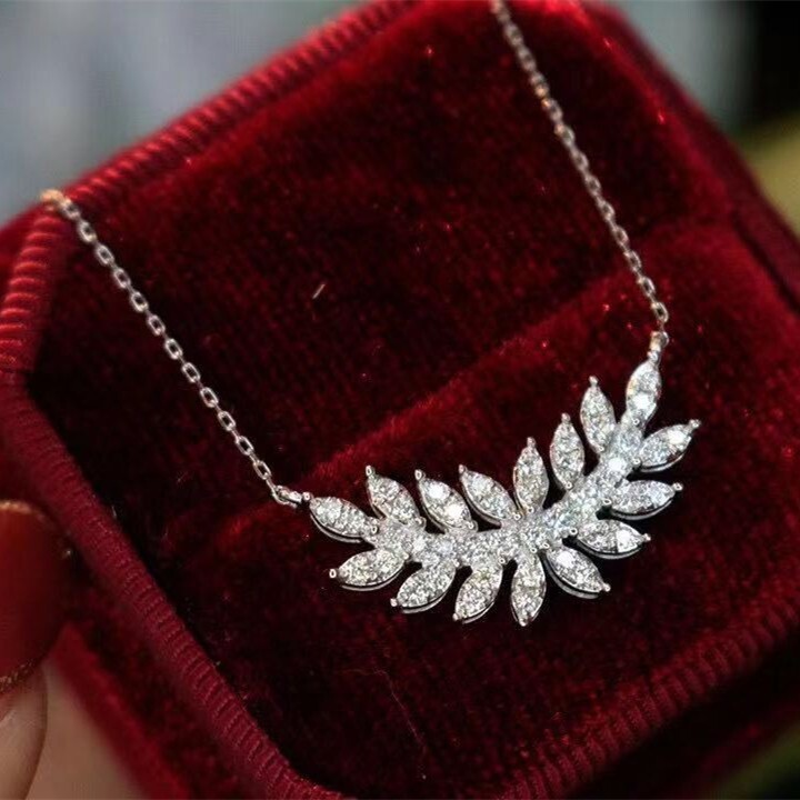 1.85 Ct Simulated Silver Plated Geometric Leaf Design Anniversary Necklace