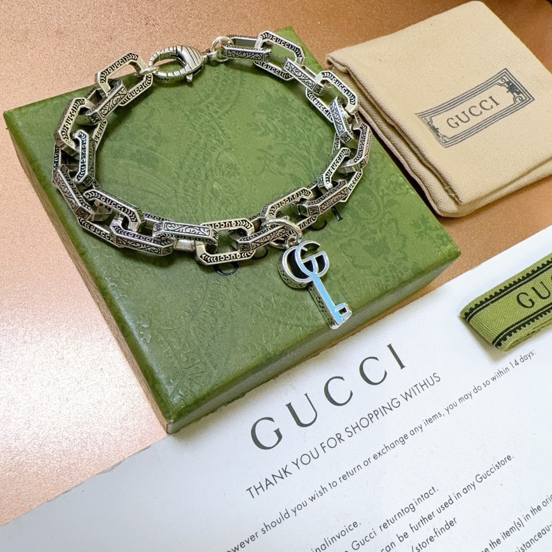Interlocking Bracelet G Logo Key Chain Silver 7.5”
