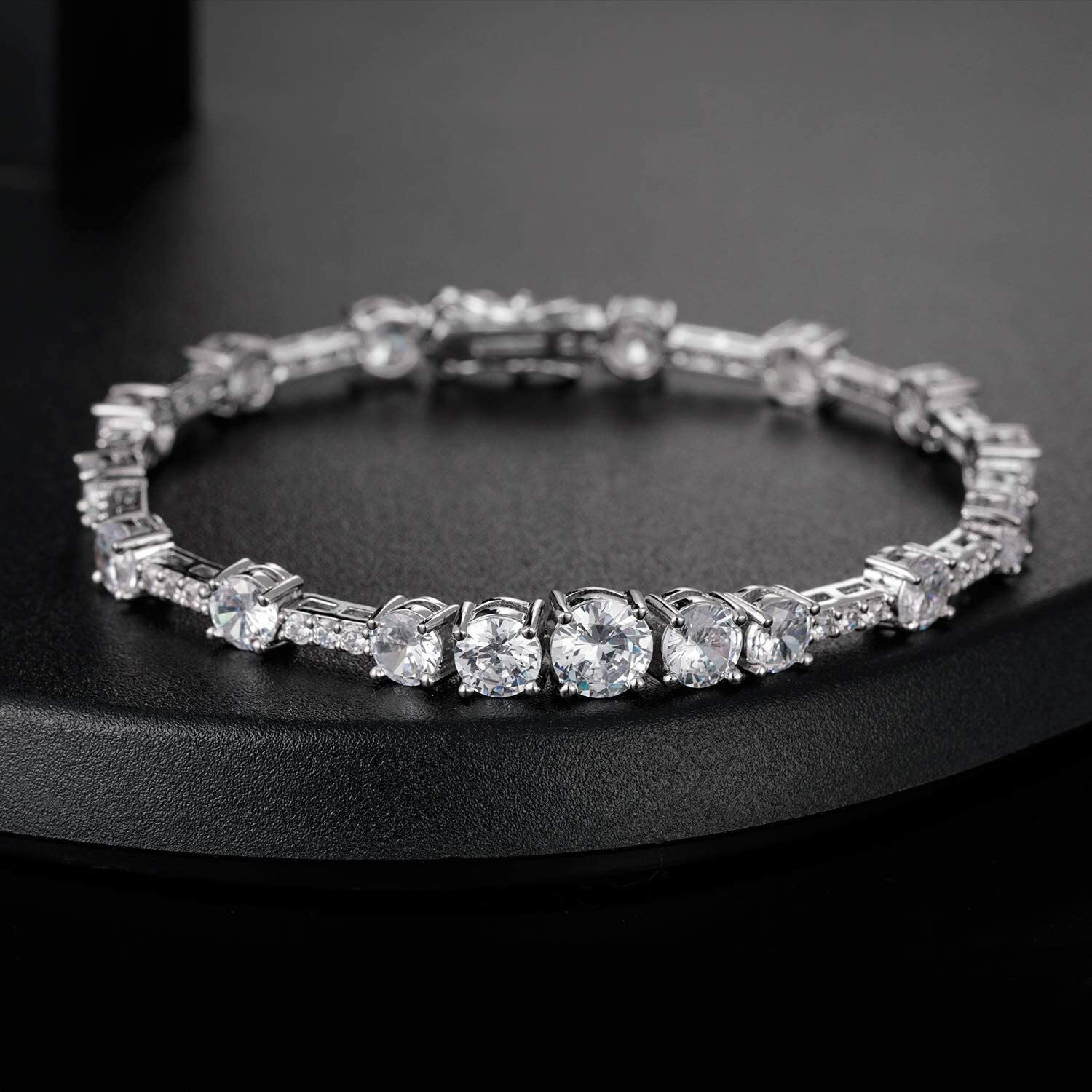 STUNNING Tennis Bracelet for Women White Gold 18k Exquisite Design CZ Plated