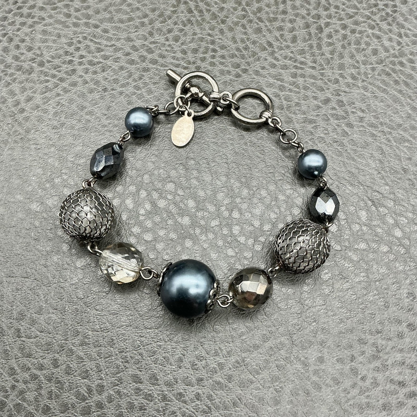 Cookie Lee Bracelet Silver Tone Gray Beaded Womens 8 Inch Toggle Clasp Jewelry