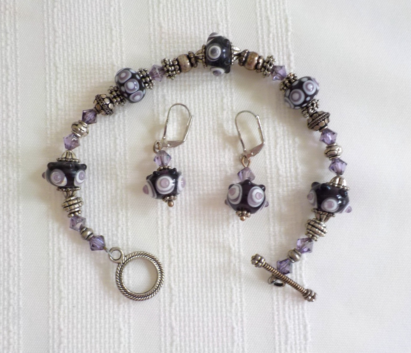 Lampwork Black Purple White Bead Bracelet Pierced Earrings Round Toggle Bumpy