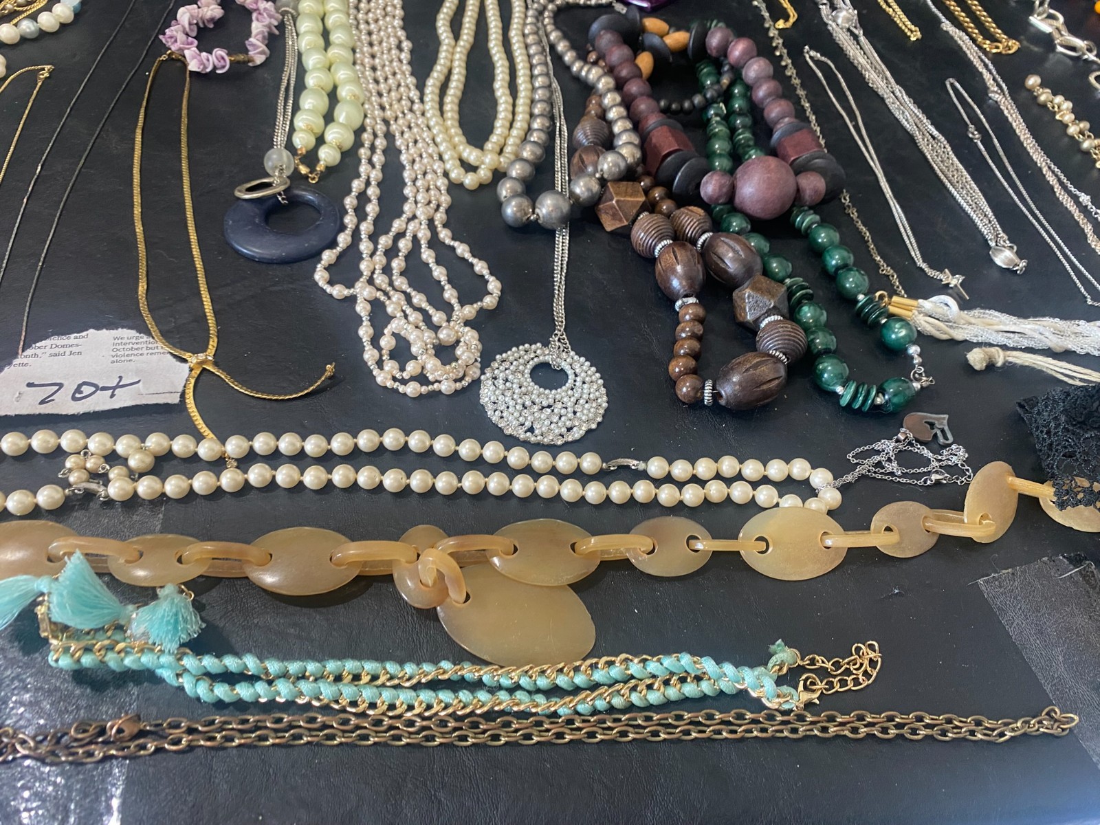 estate mix necklace jewelry lot 70+ units chain bead pendant etc.
