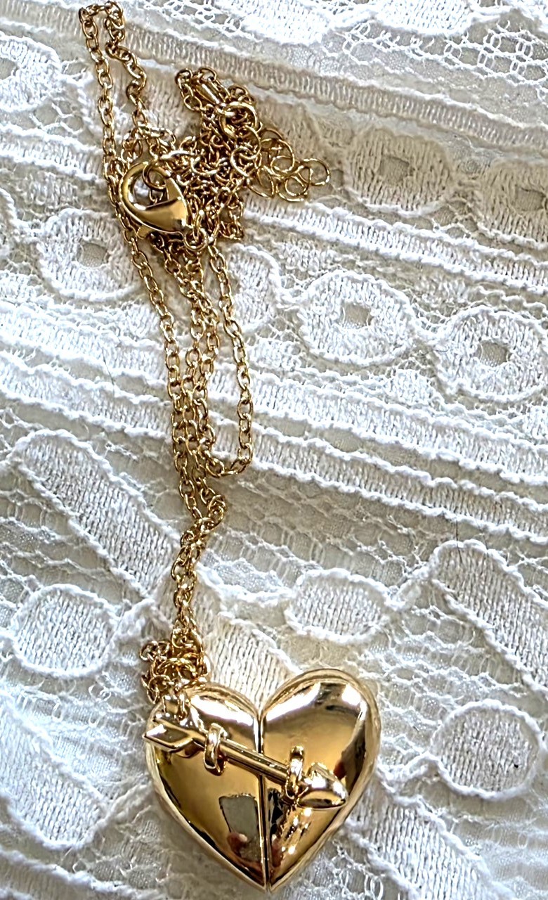Victorian Trading Hidden Heart Secret Message Locket Arrow Closure Necklace 31C