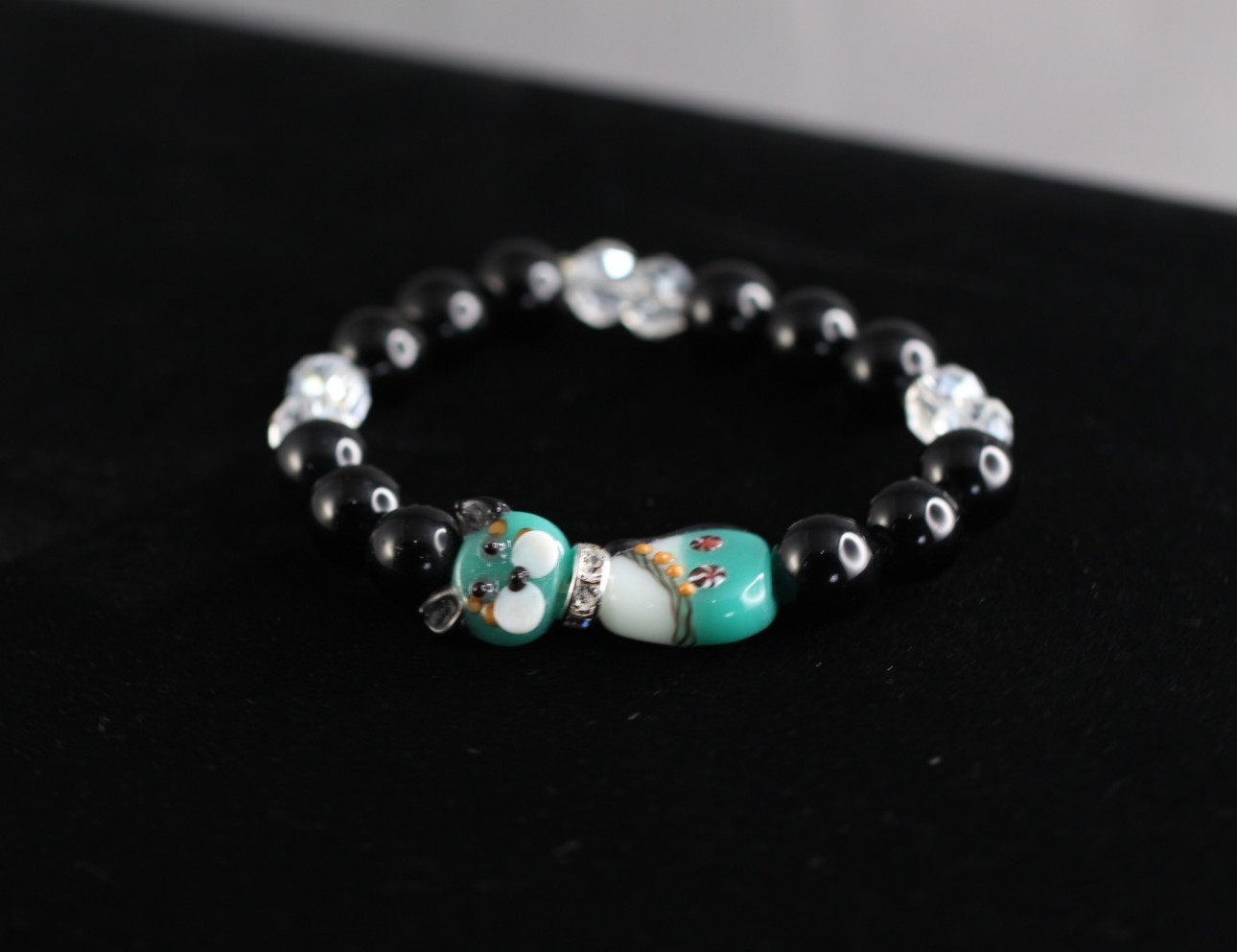 Cat Bracelet Lampwork 6.5 inch Elastic Glass Beads Black Onyx and Crystal Kitten